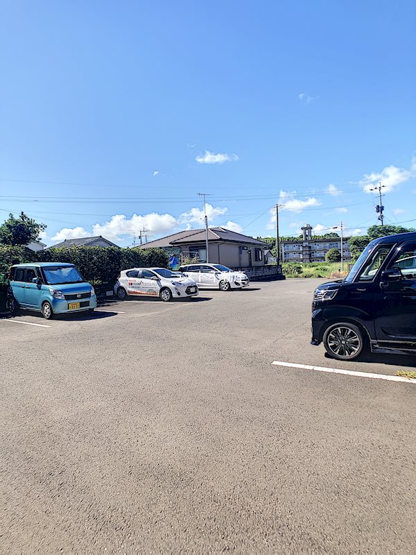 旭ホール・五代 駐車場