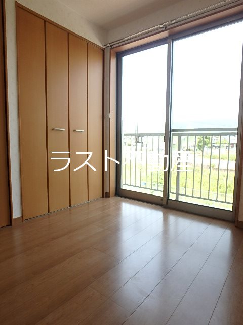 サンハイツ京田 ベッドルーム