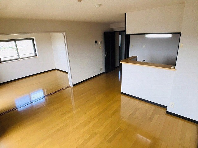 鹿児島県指宿市東方10082 リビング