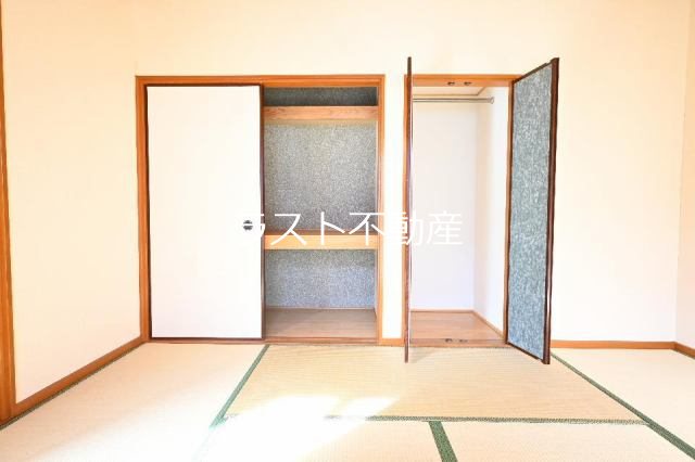 コーポアネックスM2 収納