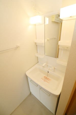 鹿児島県指宿市東方7587-5 洗面所
