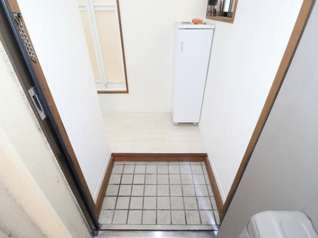 グリンピア五月 玄関