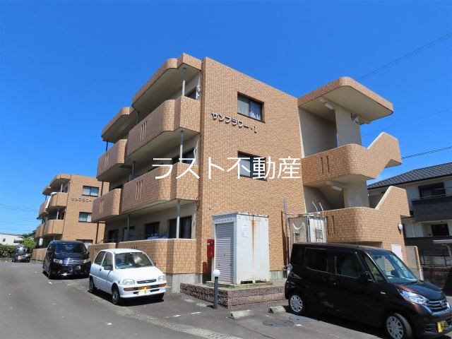 サンフラワーⅠ 駐車場