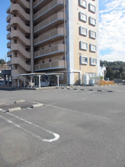 鹿児島県日置市伊集院町徳重 駐車場