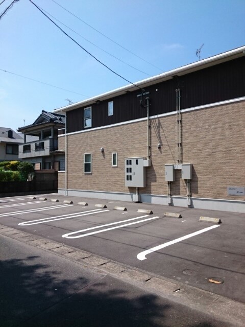 ラビリア 駐車場