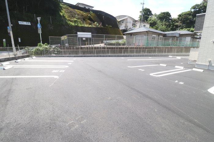 ステラヒルズ 駐車場