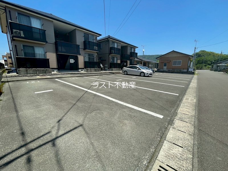ディアスS 駐車場