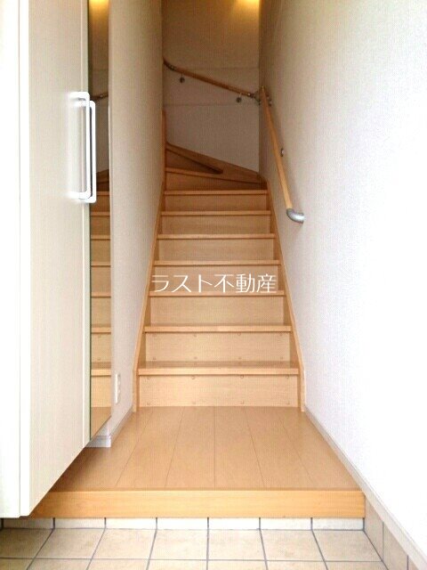 SPRING　KⅡ 玄関