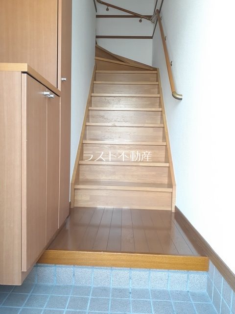 アドバンス銀河の森Ⅱ 玄関