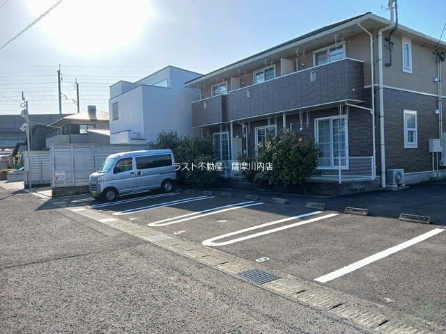 ユニゾンハウスK 駐車場