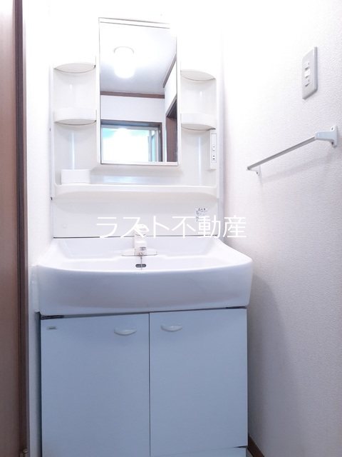 アンティークN 洗面所