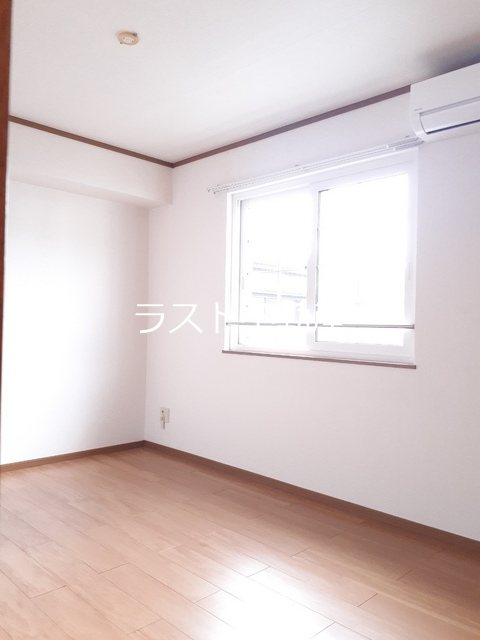 アンティークN ベッドルーム