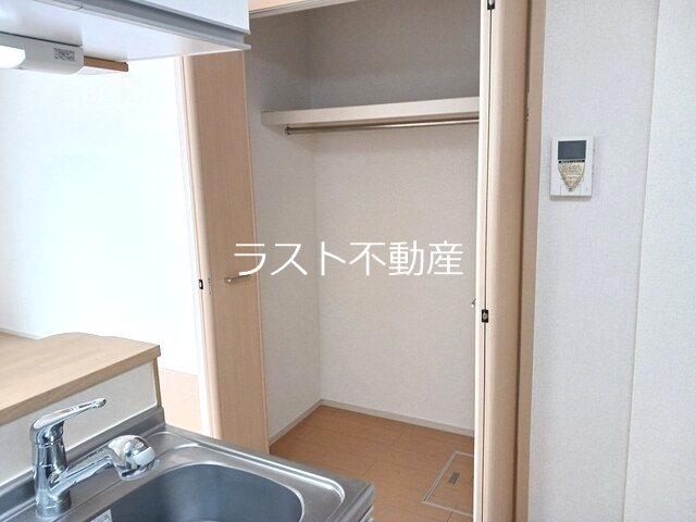 エレガンソーレⅡ 収納