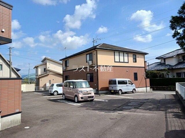 コリーヌ華Ⅰ 駐車場