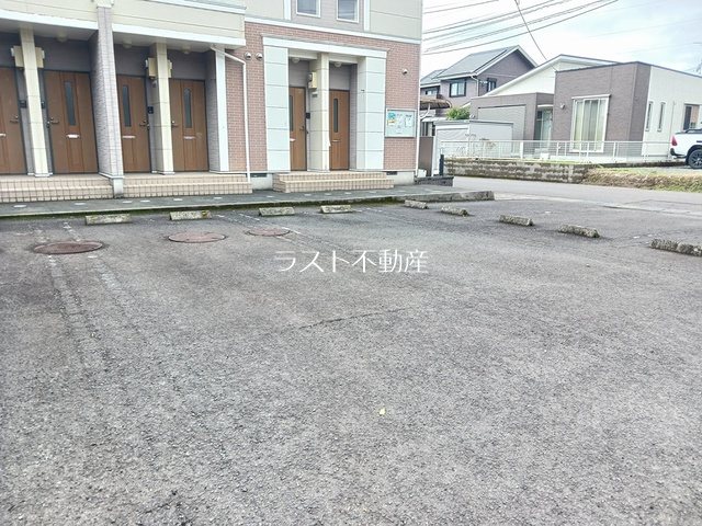 シェトワ 駐車場