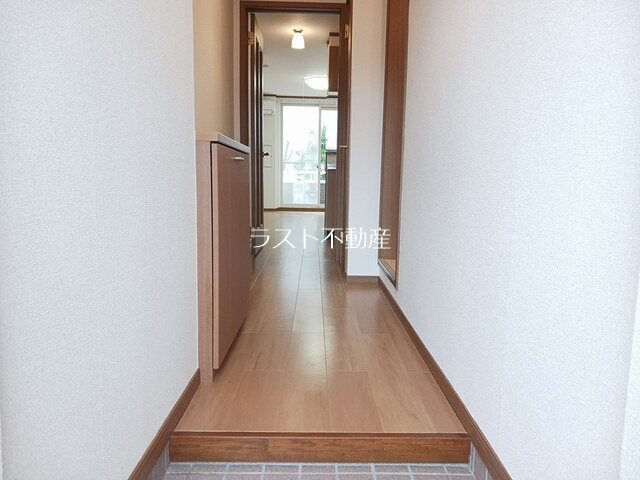 シェトワ 玄関