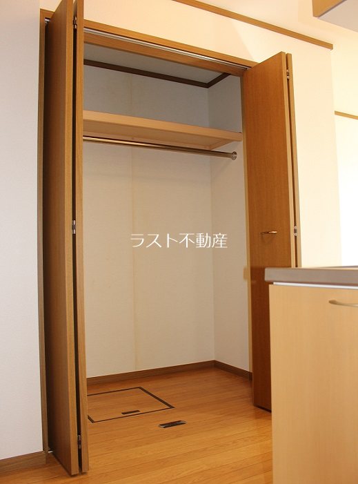 シェトワ 収納