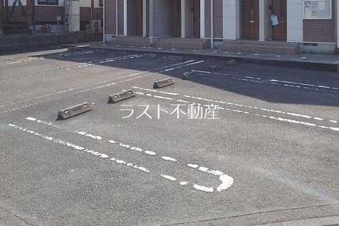 シェトワ 駐車場