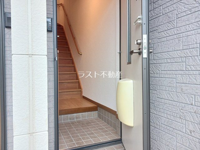 シェトワ 玄関