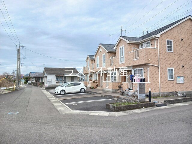 マザーヒロ 駐車場