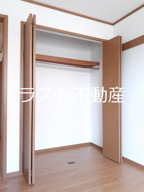 ニーロクセブンⅡ 収納