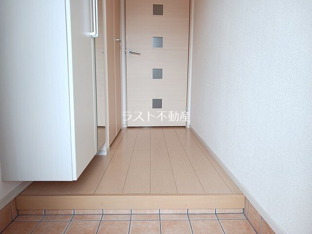 コリーヌJ　Ⅱ 玄関
