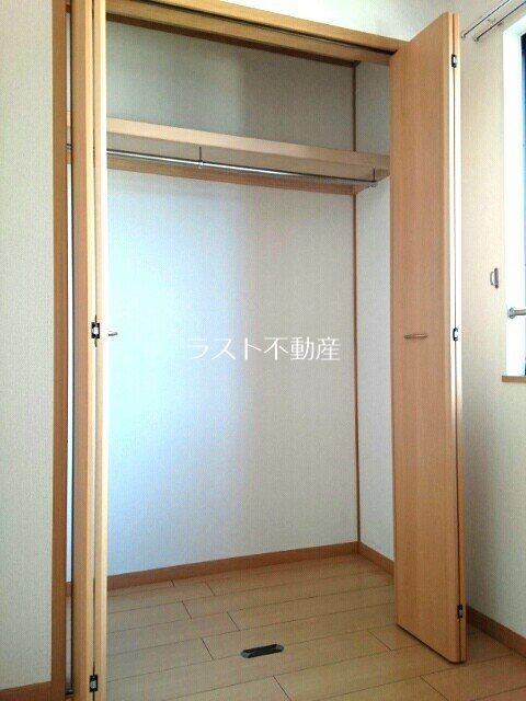 コリーヌ華Ⅰ 収納
