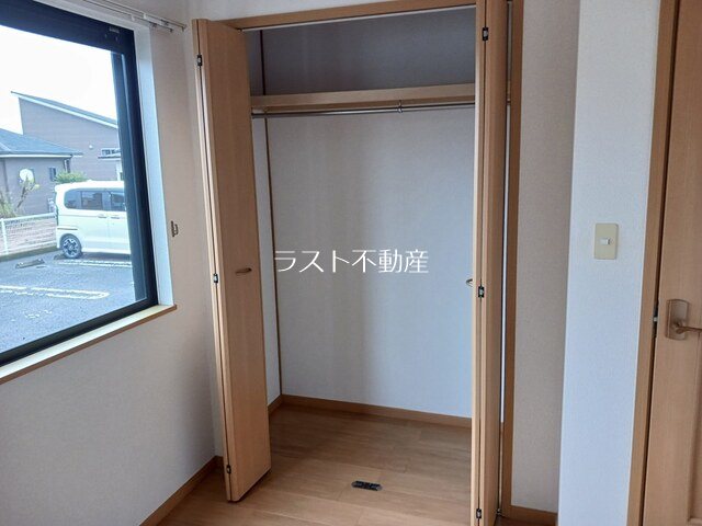 コリーヌ華Ⅱ 収納