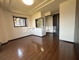 クレシア リビング