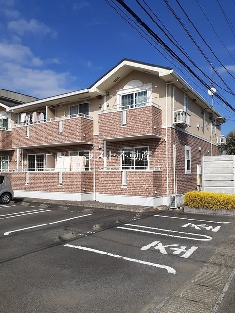 エレガンソーレⅡ 駐車場