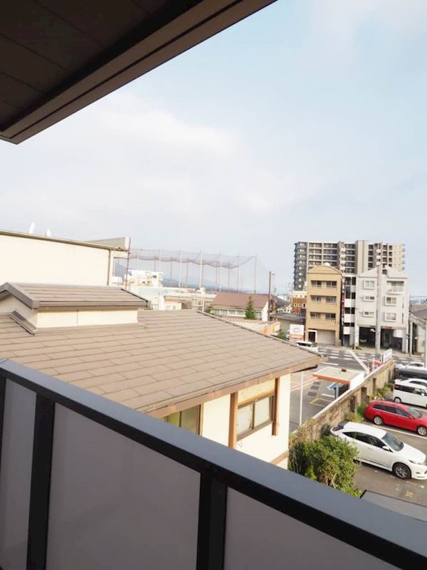 鹿児島県鹿児島市春日町1-8 ベランダ