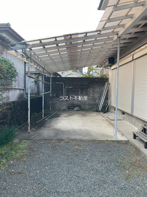 国分寺町貸家 駐車場