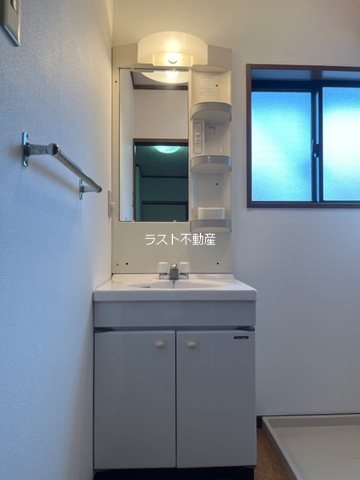 鹿児島県薩摩川内市御陵下町 洗面所