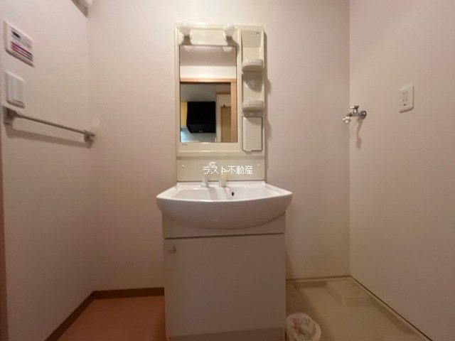 敬愛ハイツ　B 洗面所