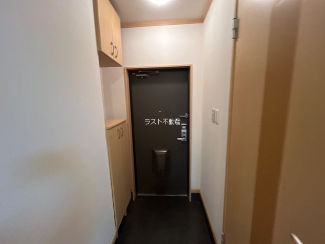 敬愛ハイツ　B 玄関