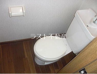 フラワーホール トイレ