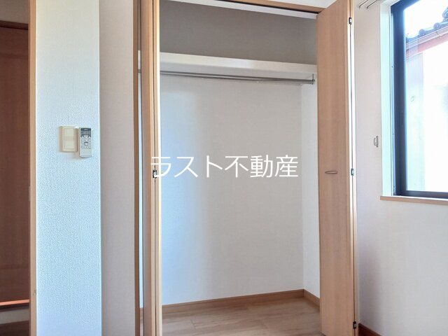 ファーウエスト 収納