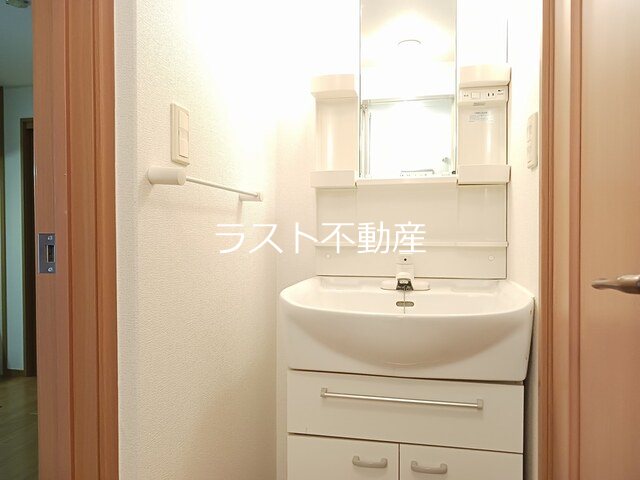 ファーウエスト 洗面所