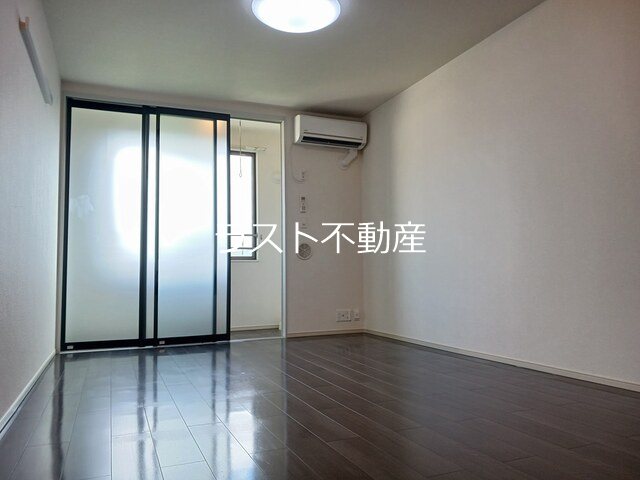 鹿児島県薩摩川内市東大小路町 リビング