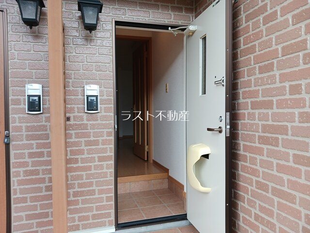 サン・フェアⅡ 玄関