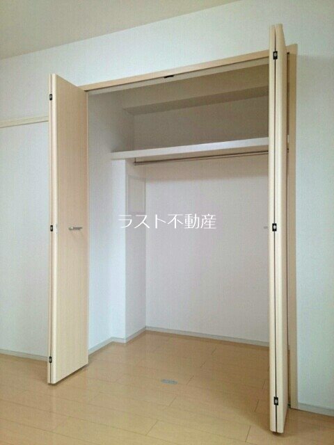 リバーサイド・グラースT 収納