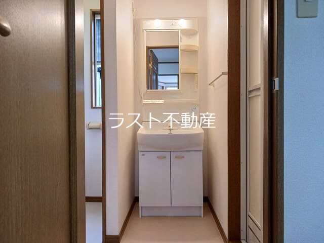 リー・ロアンヌⅡ 洗面所