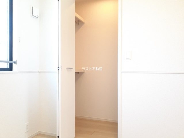 アル　アイン　Ⅱ 収納