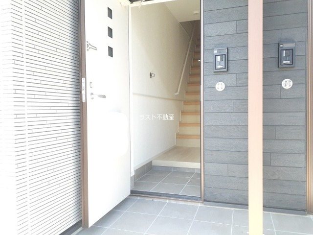 鹿児島県出水市上知識町 玄関