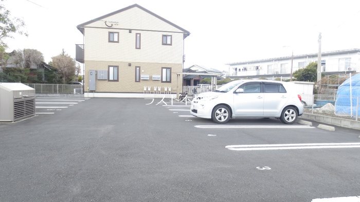 ガーディアン五万石町 駐車場