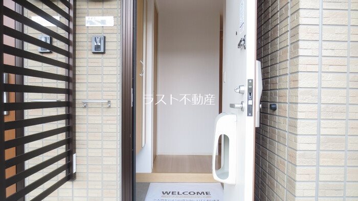 ガーディアン五万石町 玄関