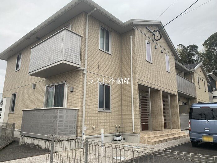 ウエスタンヒルズ　A棟 玄関