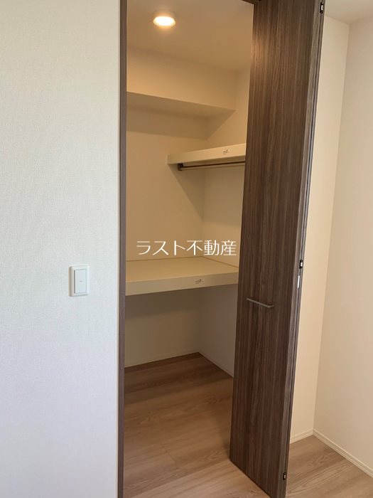 M＆S中央町プレミアム　B棟 収納
