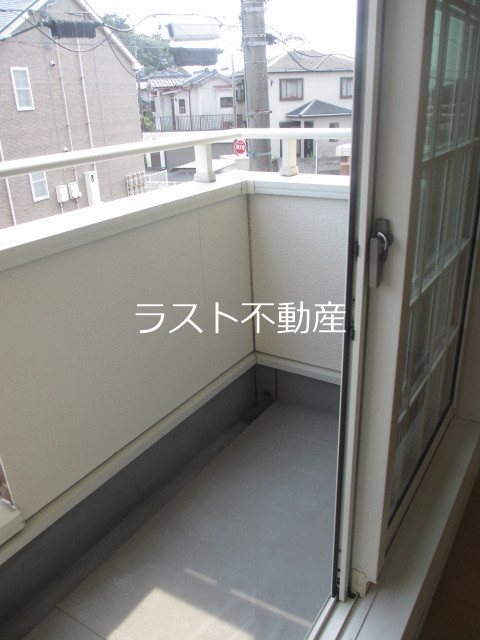 villa sunlit ベランダ