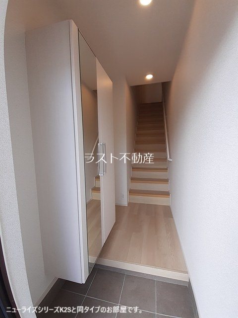 CFメゾン 玄関